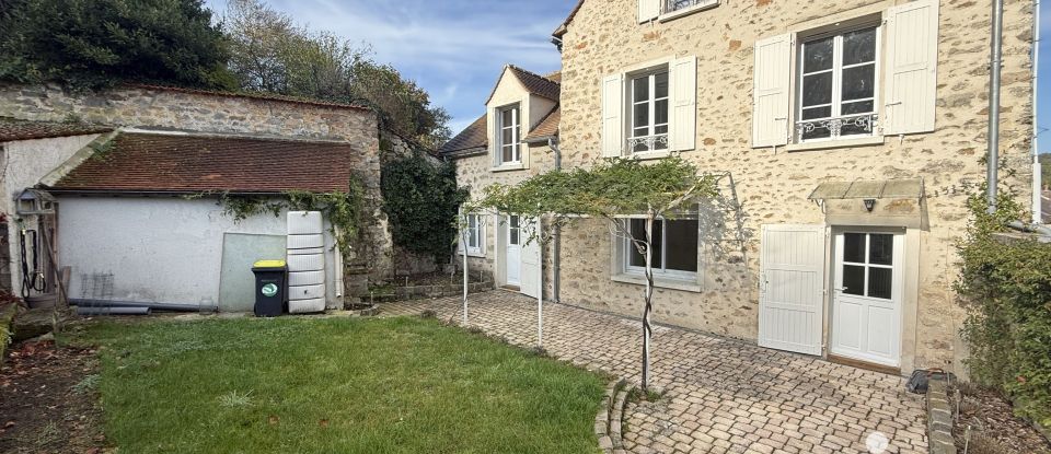 House 5 rooms of 105 m² in Janville-sur-Juine (91510)