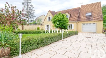 Traditional house 7 rooms of 170 m² in Belloy-en-France (95270)