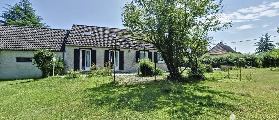 House 5 rooms of 116 m² in Bressolles (03000)