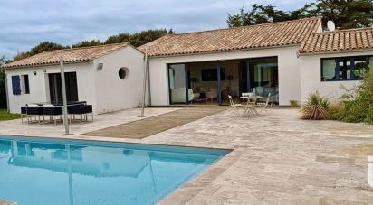 Traditional house 15 rooms of 420 m² in La Flotte (17630)