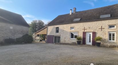 Country house 8 rooms of 216 m² in Corgengoux (21250)