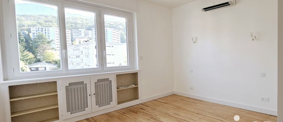 Appartement 4 pièces de 94 m² à Aix-les-Bains (73100)