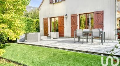 Traditional house 7 rooms of 153 m² in Triel-sur-Seine (78510)