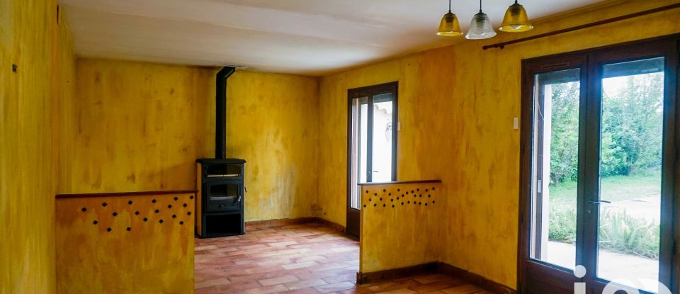 House 5 rooms of 107 m² in Lavilledieu (07170)