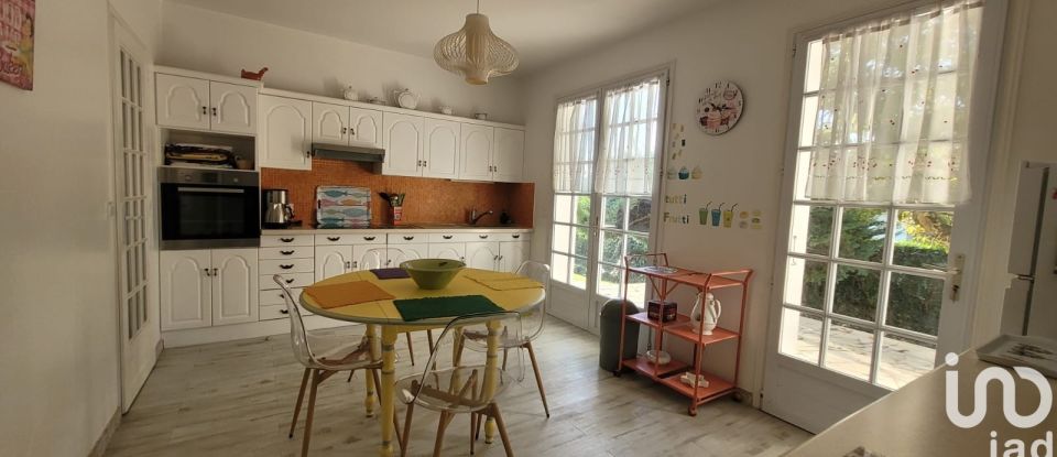 House 5 rooms of 119 m² in Royan (17200)