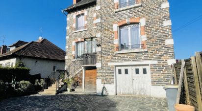 Traditional house 5 rooms of 180 m² in Allassac (19240)