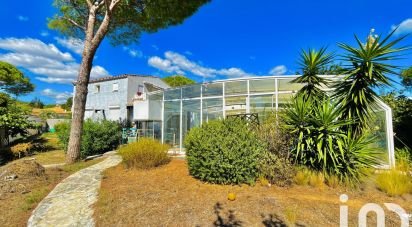 House 7 rooms of 230 m² in Agde (34300)