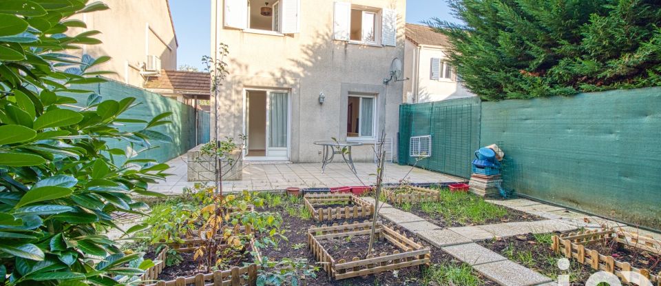 Maison 4 pièces de 79 m² à Aubergenville (78410)