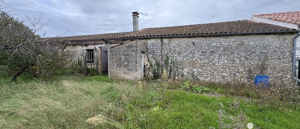 Farm 4 rooms of 90 m² in Échillais (17620)