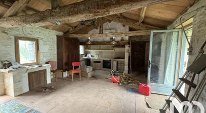 Farm 4 rooms of 90 m² in Échillais (17620)