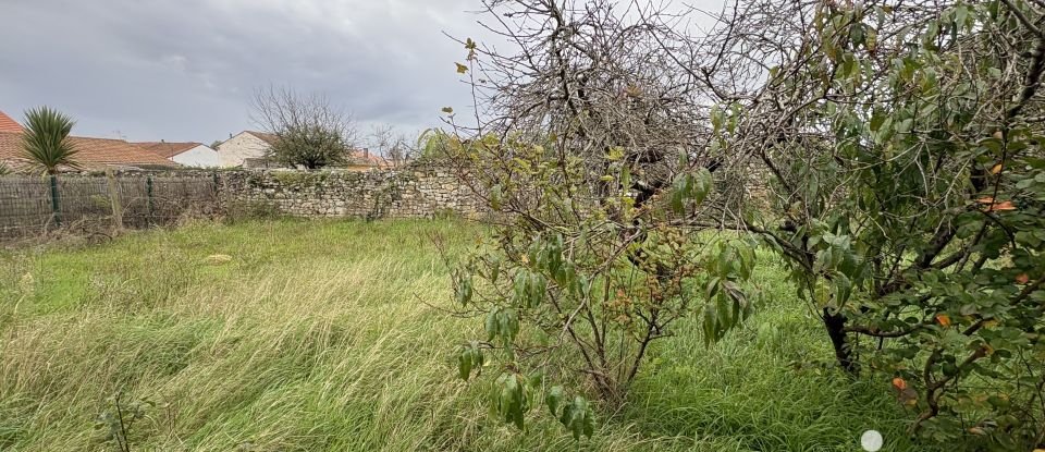 Farm 4 rooms of 90 m² in Échillais (17620)