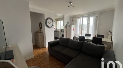 Appartement 3 pièces de 54 m² à Stains (93240)