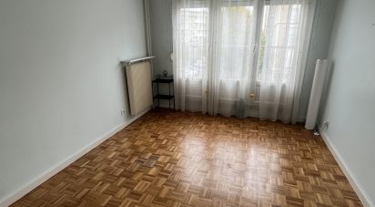 Appartement 3 pièces de 54 m² à Stains (93240)