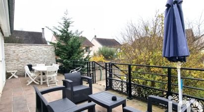 House 5 rooms of 90 m² in Sucy-en-Brie (94370)