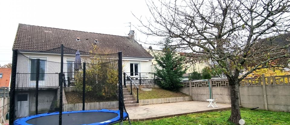 House 5 rooms of 90 m² in Sucy-en-Brie (94370)