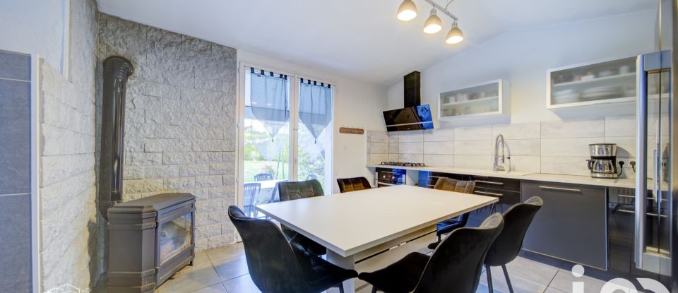 Maison 4 pièces de 90 m² à Créhange (57690)