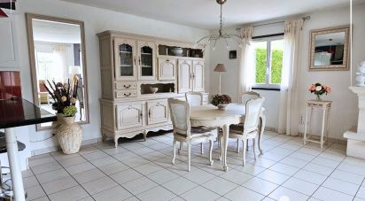 Traditional house 5 rooms of 106 m² in Charleval (27380)