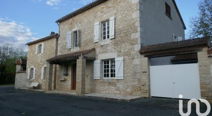 Maison de village 7 pièces de 177 m² à Carnac-Rouffiac (46140)