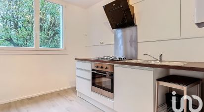 Appartement 4 pièces de 84 m² à Pau (64000)