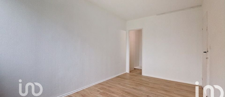 Appartement 4 pièces de 84 m² à Pau (64000)