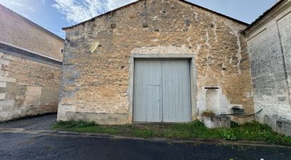 Grange 1 pièce de 110 m² à Saint-Yrieix-sur-Charente (16710)