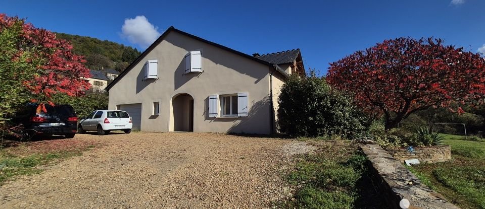 Maison traditionnelle 6 pièces de 208 m² à Bedoues-Cocures (48400)