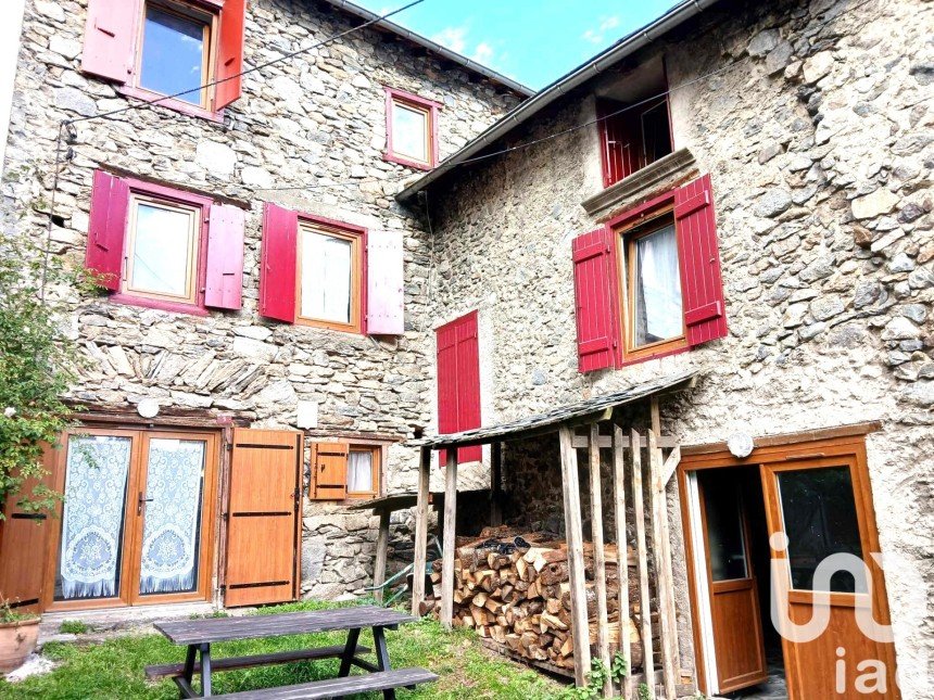 Village house 6 rooms of 168 m² in Mijanès (09460)