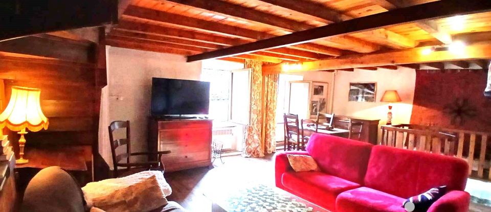 Village house 6 rooms of 168 m² in Mijanès (09460)