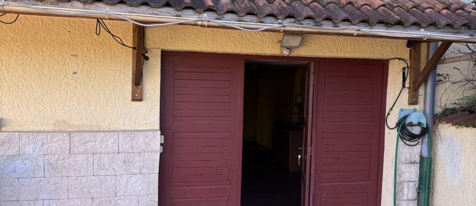 Traditional house 5 rooms of 100 m² in Saint-Jean-Bonnefonds (42650)