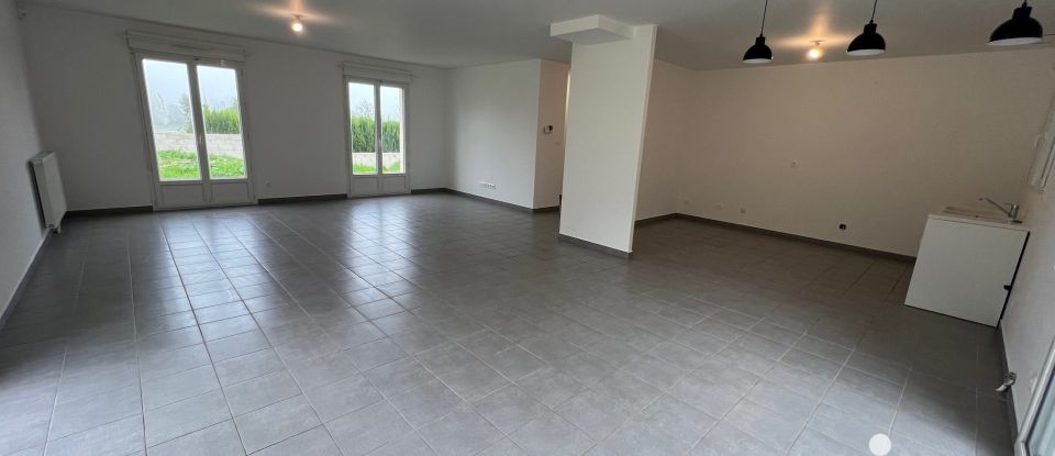 Maison 6 pièces de 130 m² à Mouroux (77120)