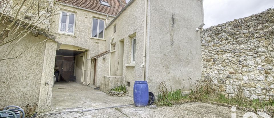 Maison de village 6 pièces de 111 m² à Freneuse (78840)