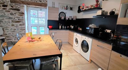 Duplex 4 rooms of 95 m² in Nantes (44000)