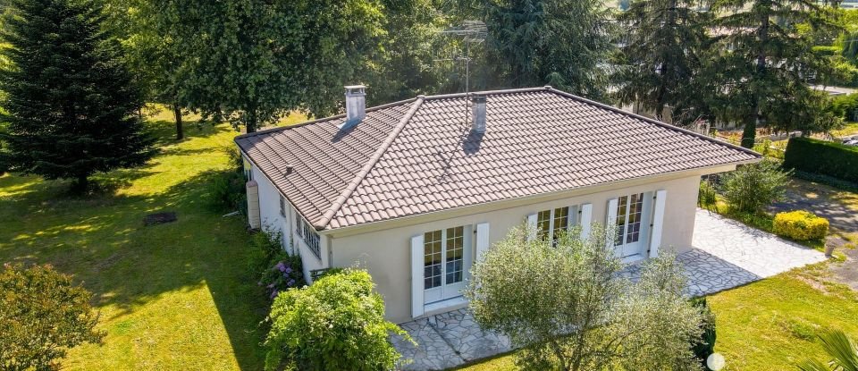 House 5 rooms of 119 m² in Chasseneuil-sur-Bonnieure (16260)