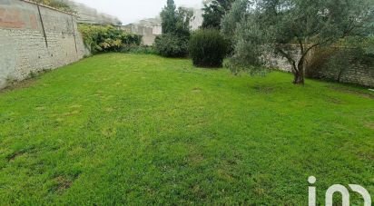 Land of 334 m² in La Rochelle (17000)