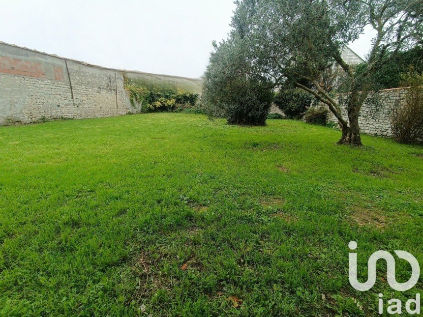 Land of 334 m² in La Rochelle (17000)