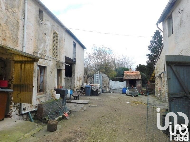 Ferme 4 pièces de 95 m² à La Ferté-sous-Jouarre (77260)