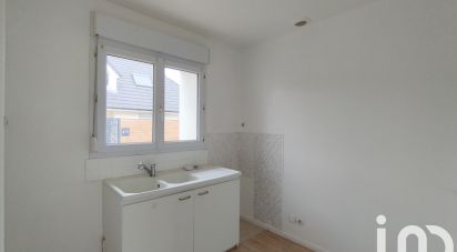 Apartment 3 rooms of 52 m² in Saint-Étienne-du-Rouvray (76800)