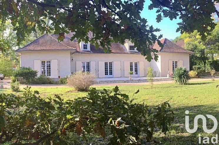 Maison 10 pièces de 346 m² à Langon (33210)