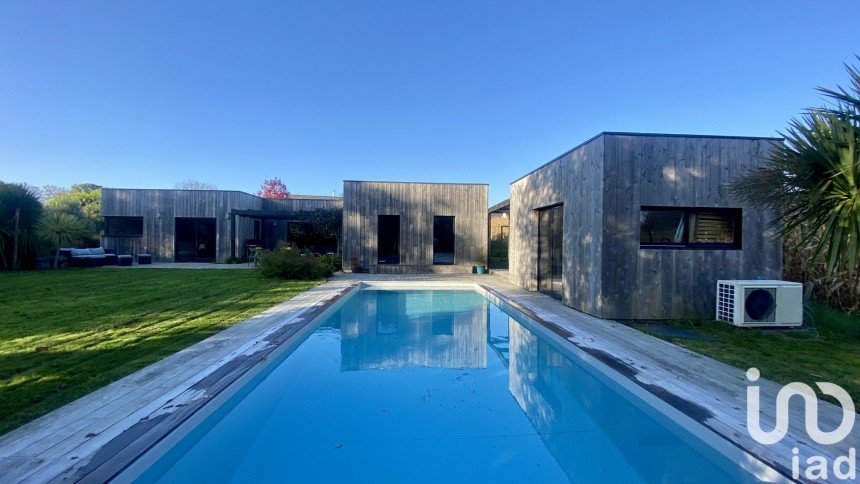 Architect house 6 rooms of 153 m² in Moëlan-sur-Mer (29350)