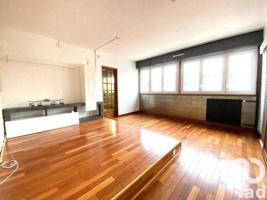 Appartement 2 pièces de 44 m² à Carrières-sur-Seine (78420)