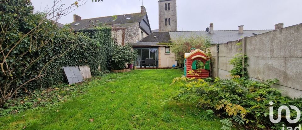 House 4 rooms of 104 m² in La Chapelle-Erbrée (35500)