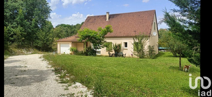 House 6 rooms of 140 m² in Lentillac-du-Causse (46330)