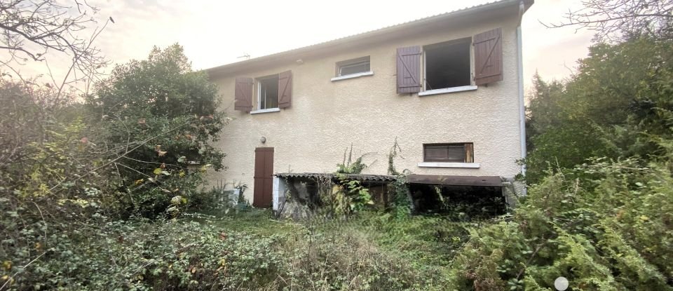 Traditional house 5 rooms of 96 m² in Grézieu-la-Varenne (69290)