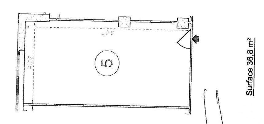 Commercial walls of 112 m² in Lieusaint (77127)