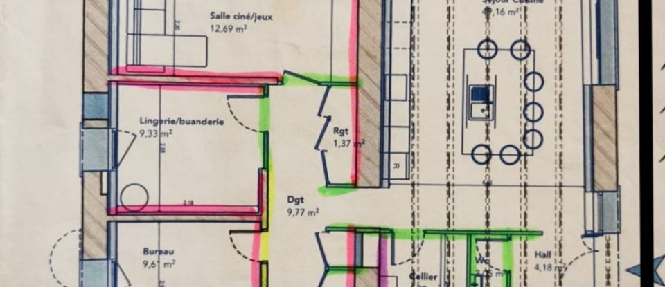 Traditional house 12 rooms of 250 m² in Sainte-Soulle (17220)