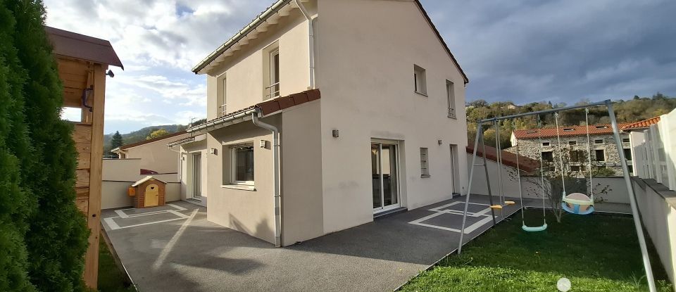 House 4 rooms of 128 m² in Vals-près-le-Puy (43750)