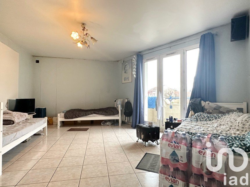 Appartement 5 pièces de 95 m² à Bobigny (93000)