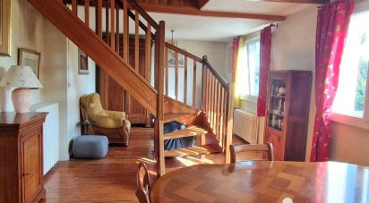 House 8 rooms of 134 m² in Viarmes (95270)