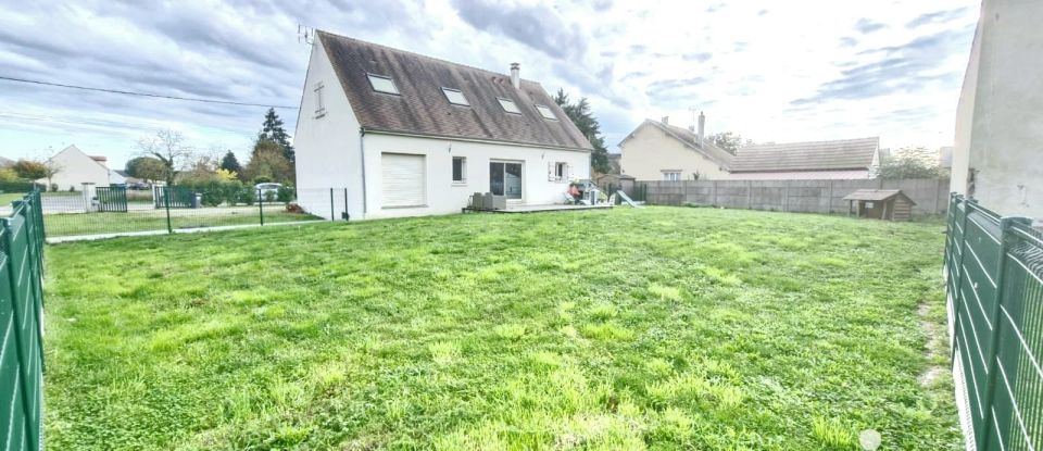 Maison 8 pièces de 162 m² à Saint-Benoît-sur-Loire (45730)