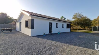 House 4 rooms of 107 m² in Parentis-en-Born (40160)